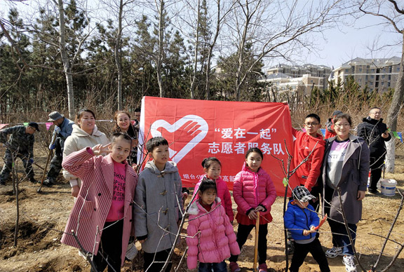 當(dāng)雷鋒月和植樹節(jié)相遇——相約春天，播種綠色，志愿精神薪火傳